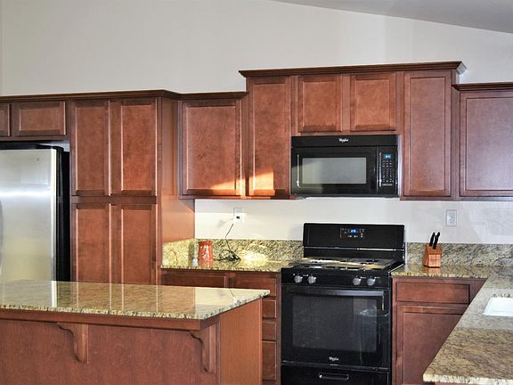 4th image of 2804 Finnegan Ln