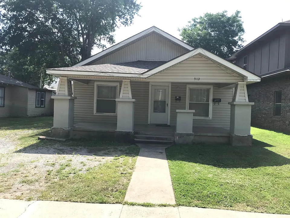 902 Monnett Ave
