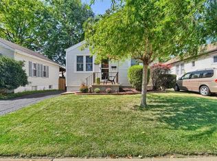 4912 Heege Rd, Saint Louis, MO 63123
