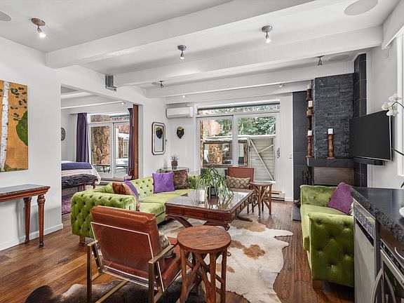 4th image of 210 E Hyman Ave APT 1