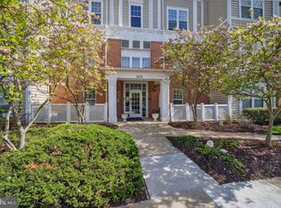 101 Watkins Pond Blvd #4-206, Rockville, MD 20850