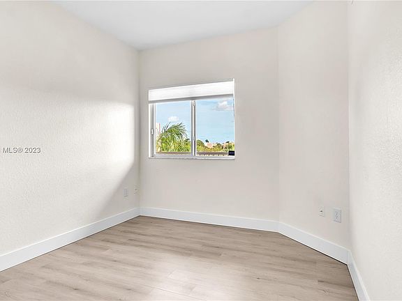 4th image of 7715 Yardley Dr APT 403