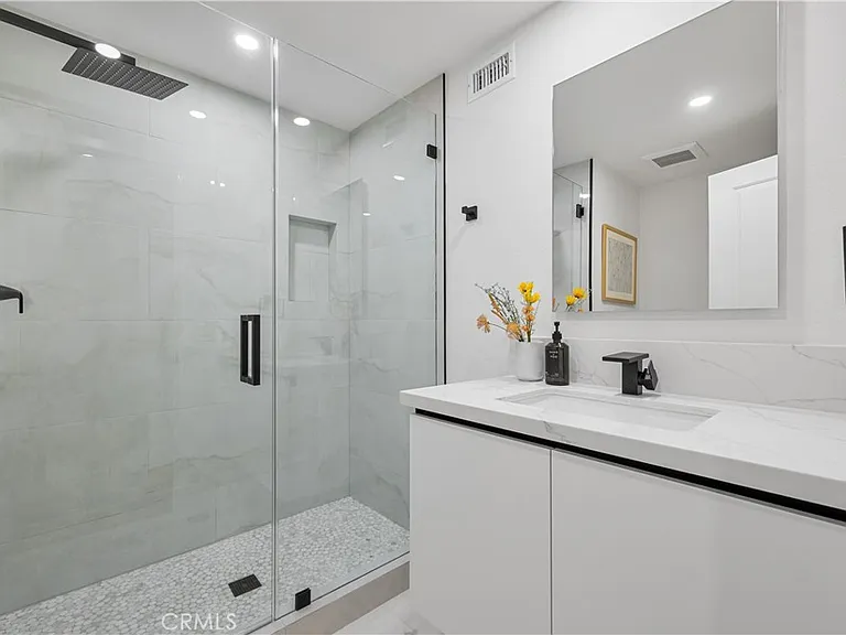 24091 Marathon St — Photo 27