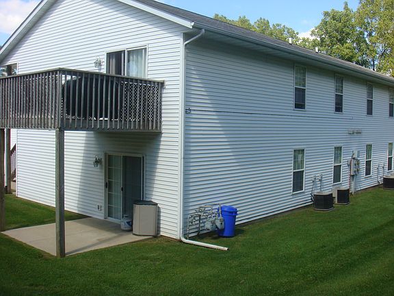 5th image of 641 Donna Dr