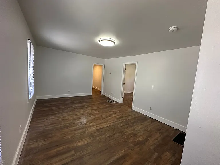 64 Grant Street — Photo 7