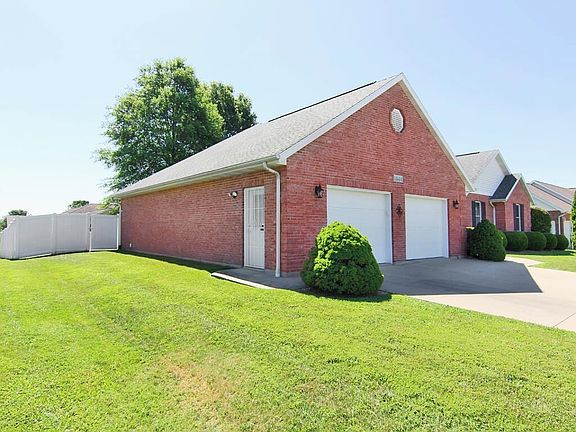 2nd image of 1444 Boxwood Dr