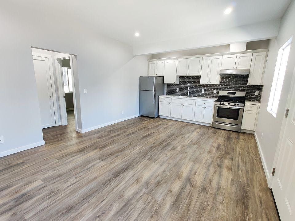 1st image of 1519 W 12th Pl #2