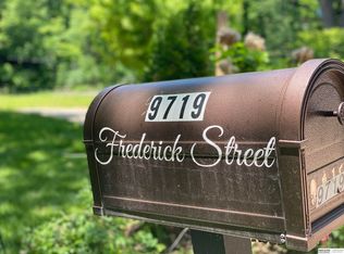 9719 Frederick St, Omaha, NE 68124