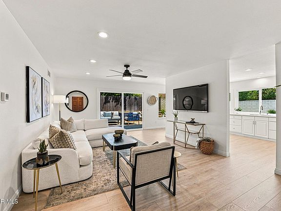 5th image of 5570 Rock Tree Dr