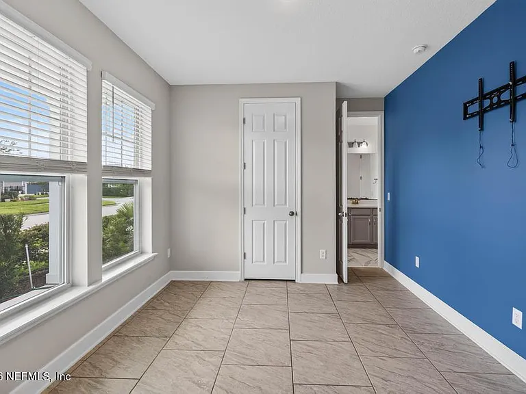 187 Beale Ave — Photo 19