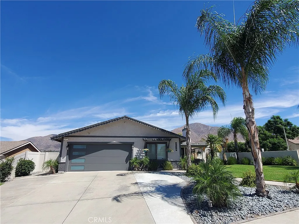 4 bed, 1435 sqft, $3,500 — Photo 1