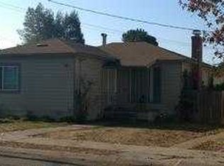 9817 Springfield St, Oakland, CA 94603