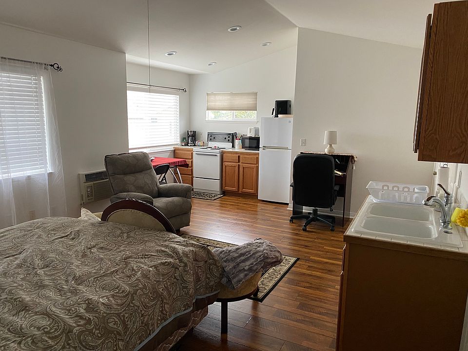 1st image of 610 S Seaward Ave #612