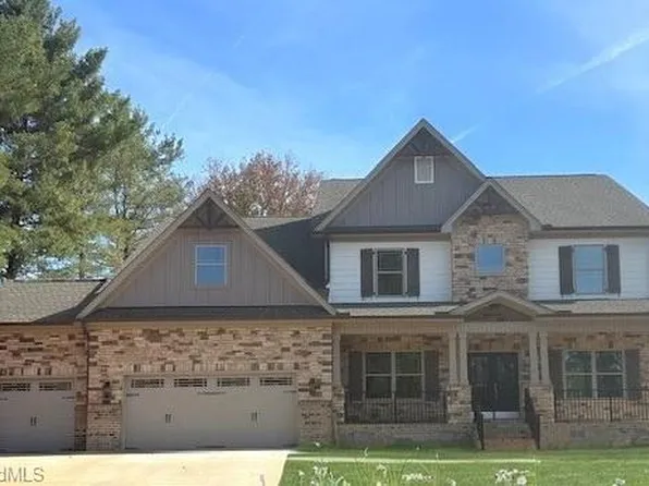 7898 Pine Forest Dr #47, Oak Ridge, NC 27310