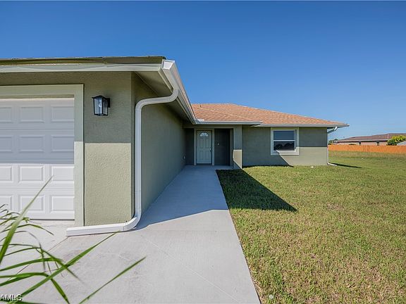 4th image of 7009 Lotus Cir