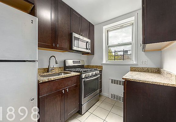 3rd image of 5570 Netherland Ave APT 6B