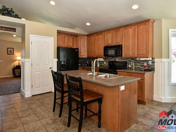 3rd image of 4622 W Marlin Ct