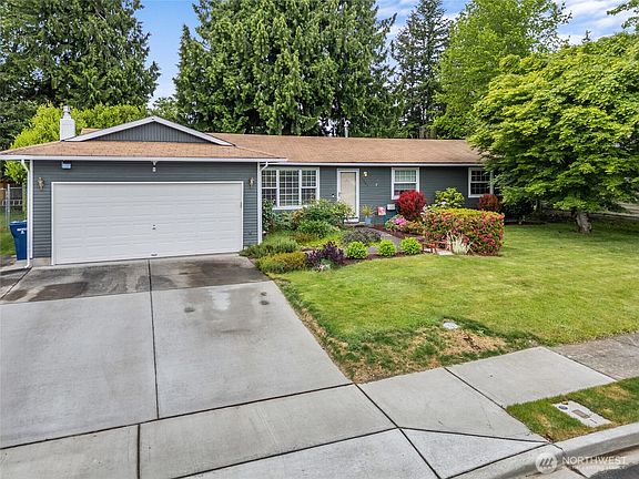 2nd image of 1505 32nd Street SE