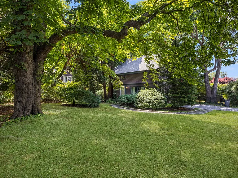 37 Concord Dr — Photo 36