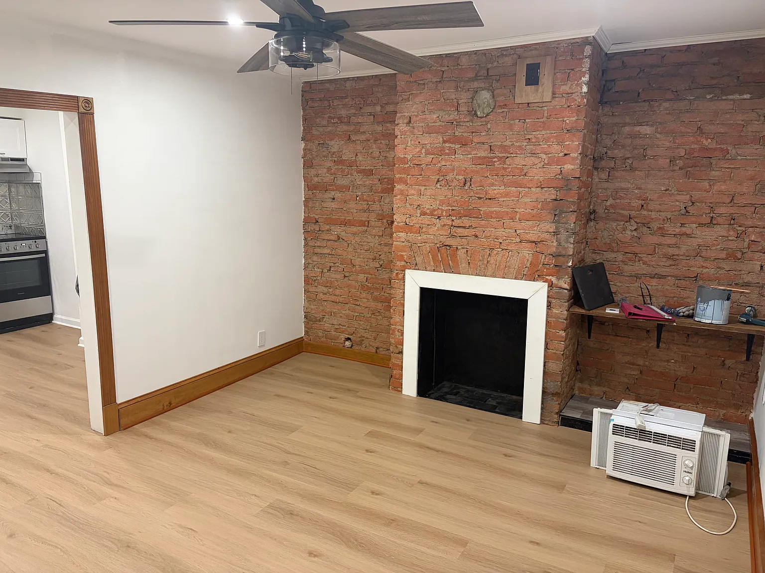 2 bed, 1073 sqft, $2,100 — Photo 2