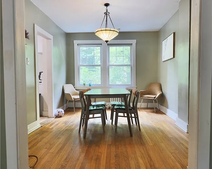 2324 Murray Ave — Photo 8