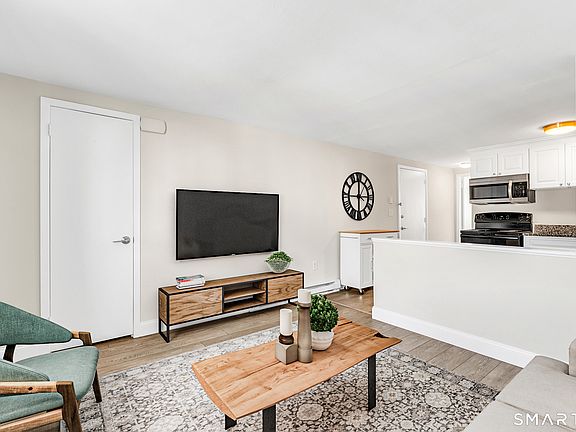 4th image of 6 Russell St #8
