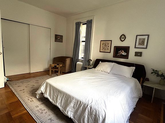 5th image of 359 Fort Washington Ave APT 4D