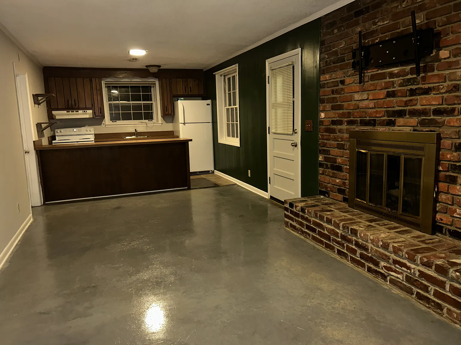 Gen Macarthur Dr, Brentwood — Photo 1
