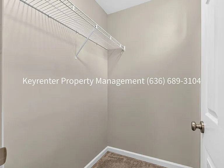 411 Angelique Pl — Photo 25