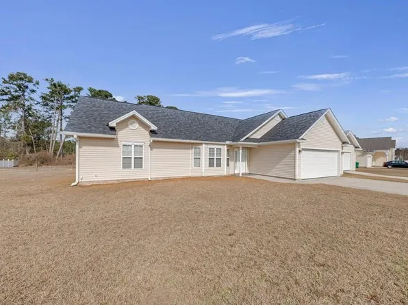 161 Harlee Ln, Ray City, GA 31645