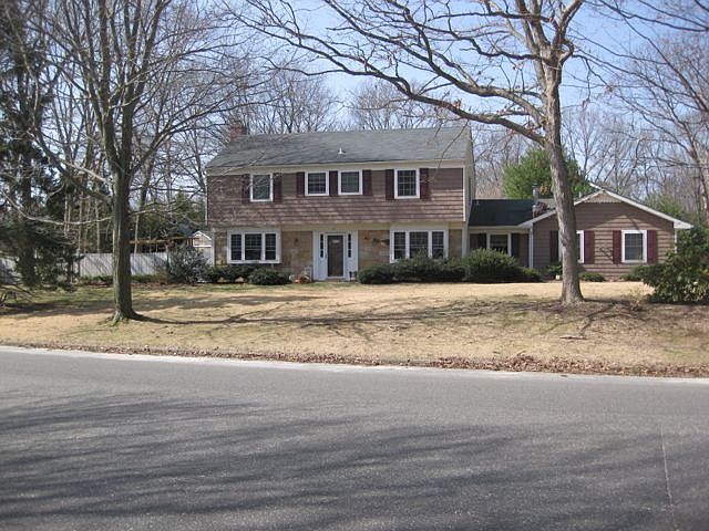 1st image of 110 Sycamore Cir
