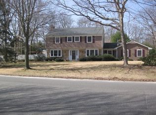 110 Sycamore Cir, Stony Brook, NY 11790