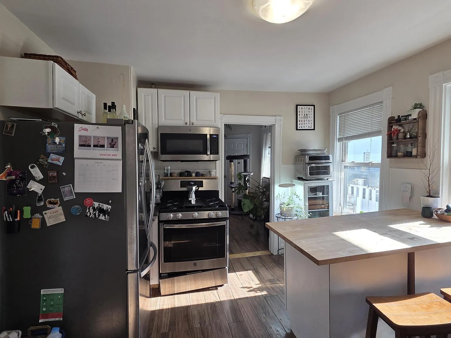 2 bed, 850 sqft, $1,500 — Photo 3