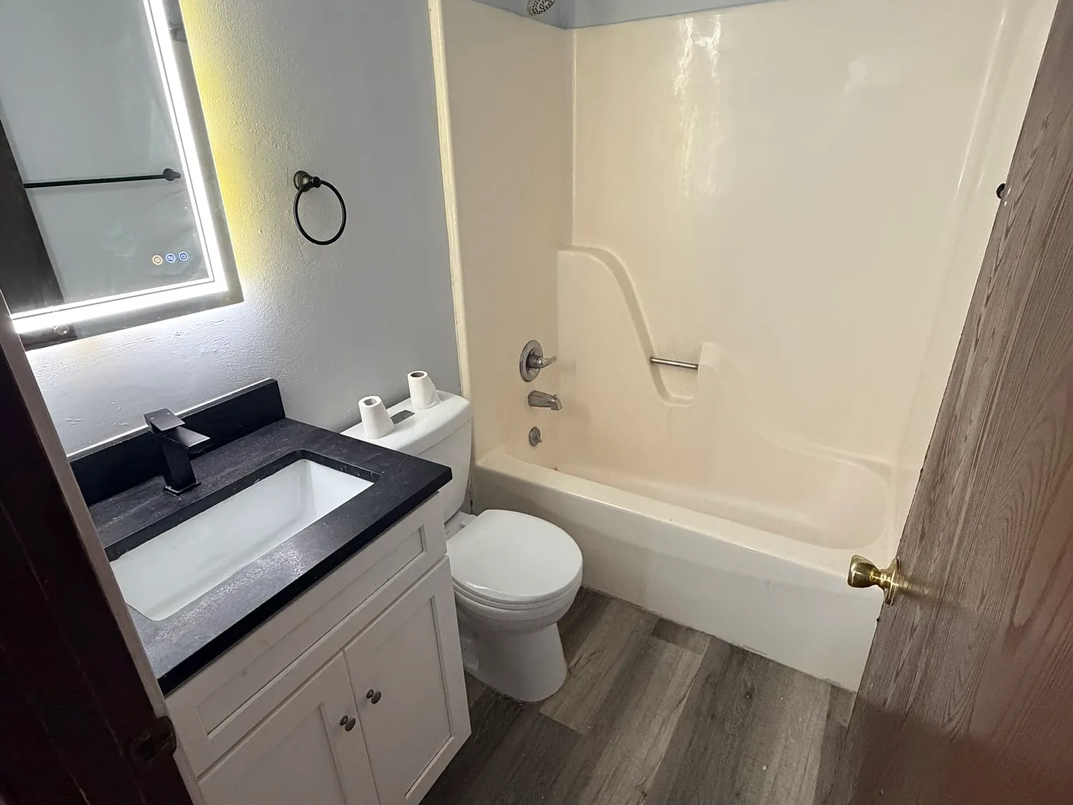 2 bed, 800 sqft, $995 — Photo 4