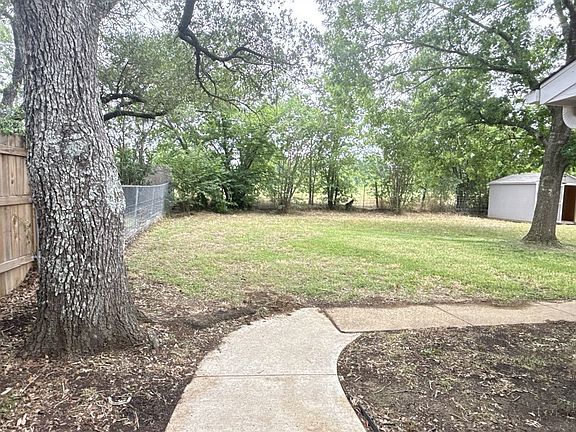 5th image of 523 Wynne Rd