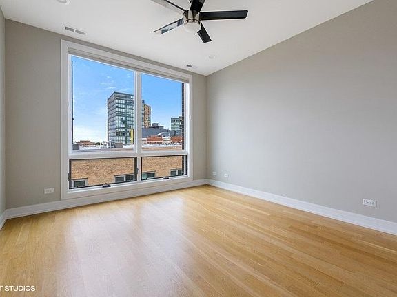 5th image of 680 N Milwaukee Ave #505