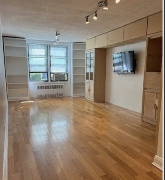 1st image of 10555 62nd Dr APT 2B