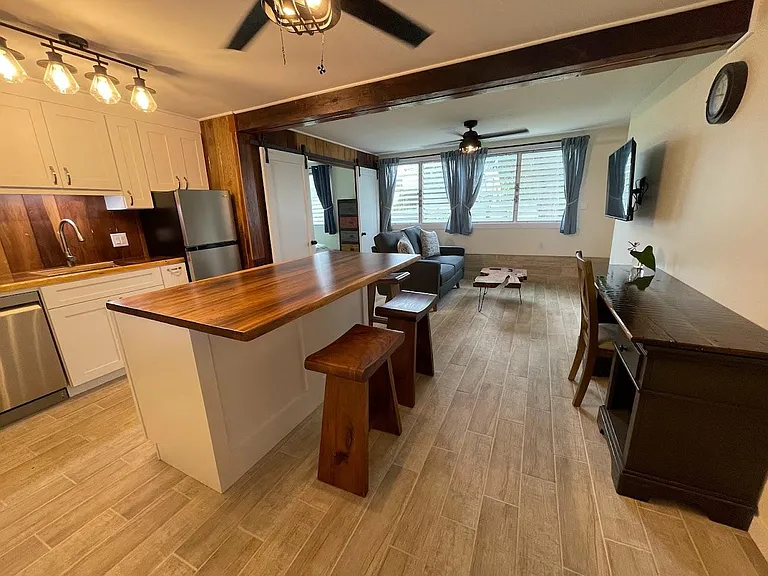 347 Ainako Ave #B — Photo 11