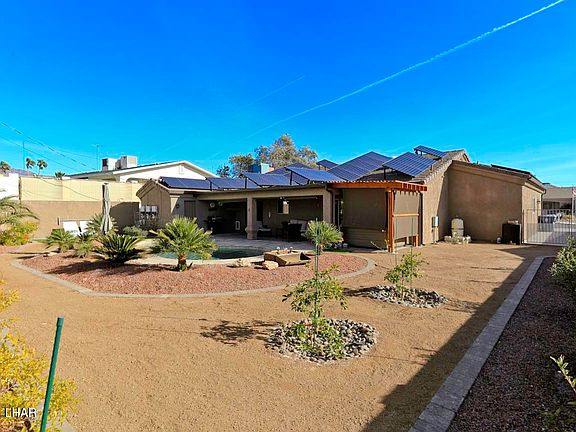 5th image of 3437 Newport Dr