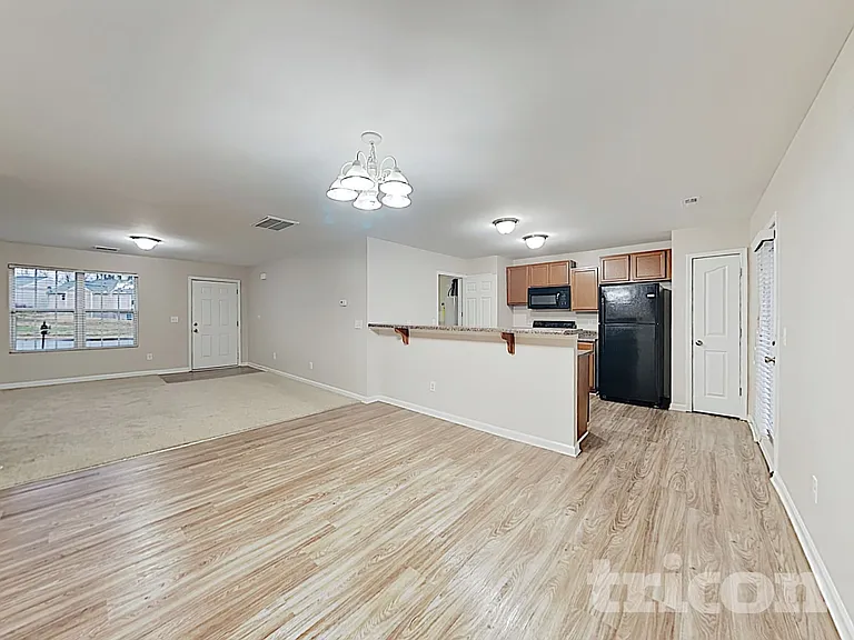 4740 Brewer Dr — Photo 8