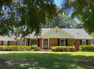 464 E Park St, Alamo, TN 38001