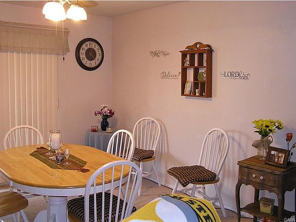 4th image of 143 Mountair Dr