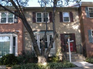 6568 Flagmaker Ct, Falls Church, VA 22042