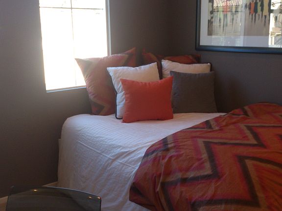 4th image of 865 E Mountain Way Unit B