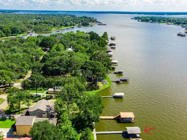 178 Thunderbird Dr, Mabank, TX 75156