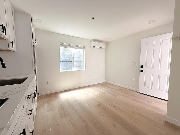 6602 Manning St #5 — Photo 4