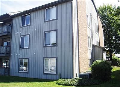 2nd image of 811 Claytor Sq