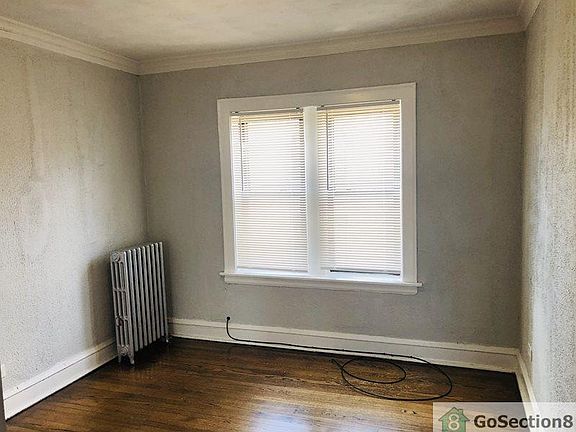 4th image of 8301 S Paulina St