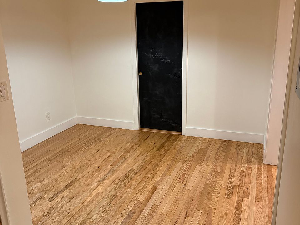 1st image of 24 Hutton Ave APT 28