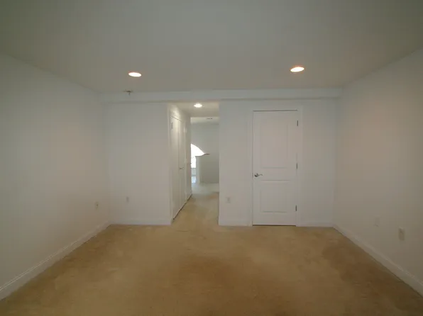 769 Montgomery Street image 21 of 26